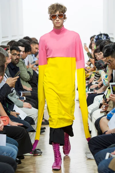 Look 8